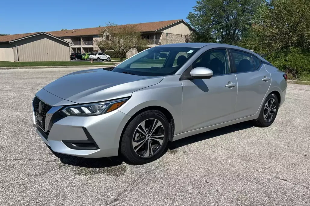 2021 Nissan Sentra SV photo 1