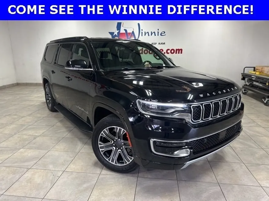 2023 Jeep Wagoneer L Series II photo 1