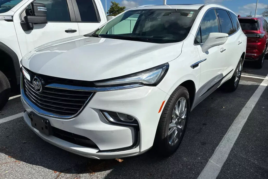 2023 Buick Enclave Premium photo 1
