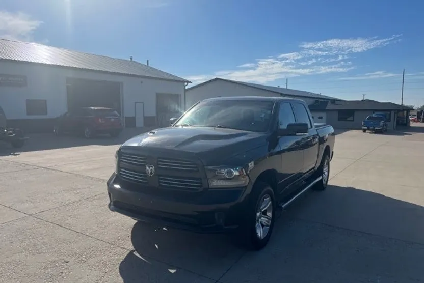 2017 Ram 1500 Sport photo 1