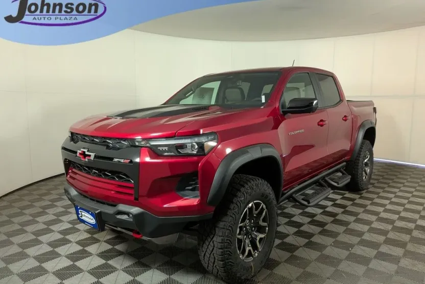 2025 Chevrolet Colorado ZR2 photo 1