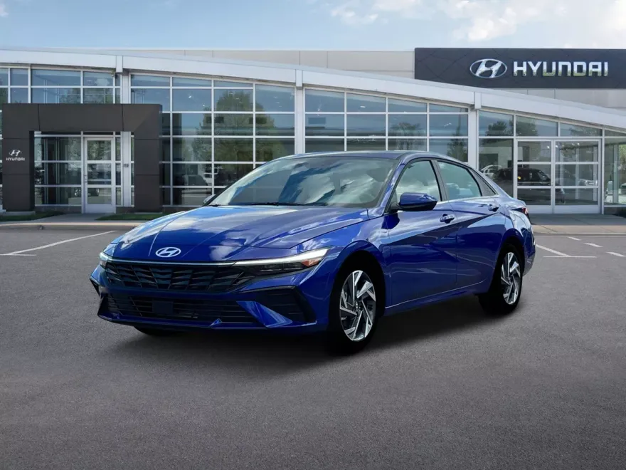 2025 Hyundai Elantra SEL Convenience photo 1