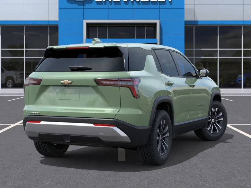 2026 Chevrolet Equinox LT photo 1