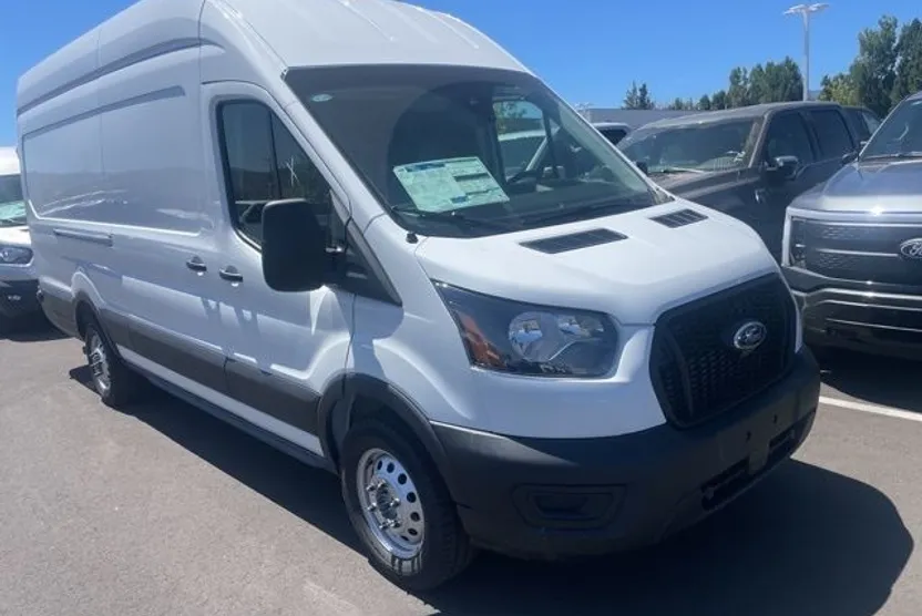 2025 Ford Transit photo 1