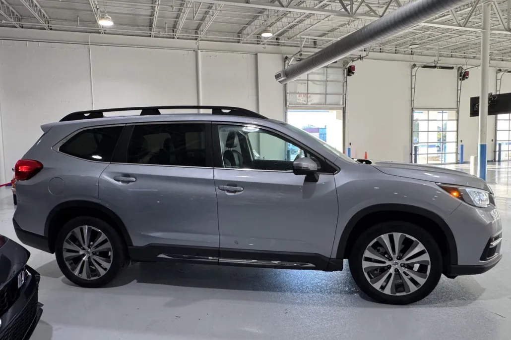 2021 Subaru Ascent Limited photo 1