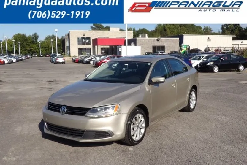 2013 Volkswagen Jetta SE photo 1