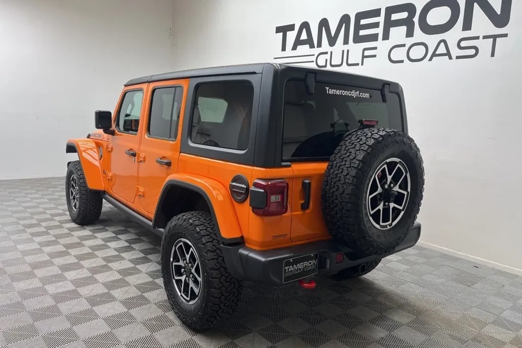 2025 Jeep Wrangler Rubicon photo 1
