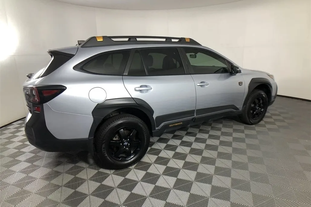 2022 Subaru Outback Wilderness photo 1