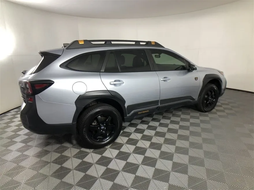 2022 Subaru Outback Wilderness photo 1