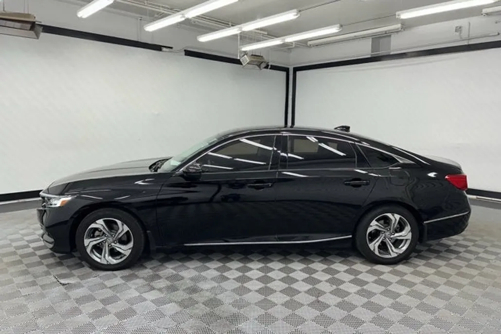 2019 Honda Accord EX-L 1.5T photo 1