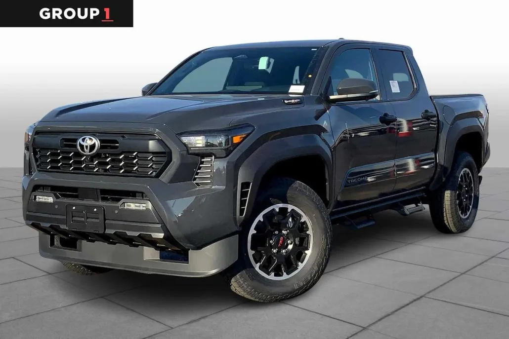 2025 Toyota Tacoma TRD Off-Road photo 1