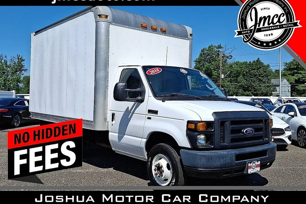 2016 Ford E-350 photo 1