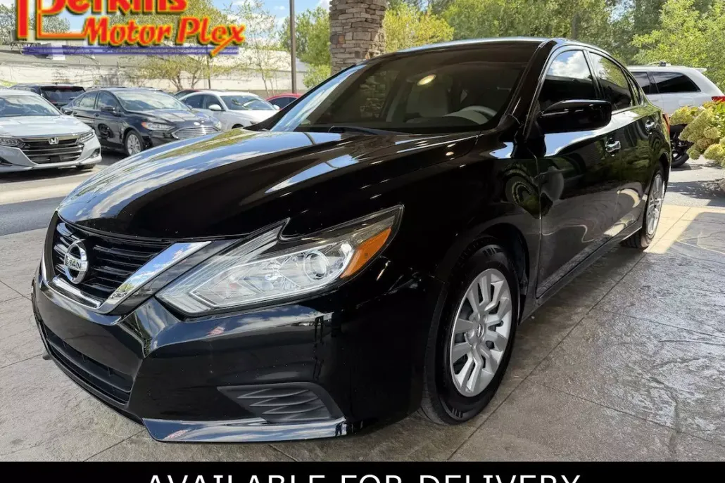 2016 Nissan Altima 2.5 S photo 1
