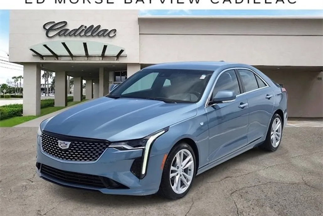 2023 Cadillac CT4 Luxury photo 1