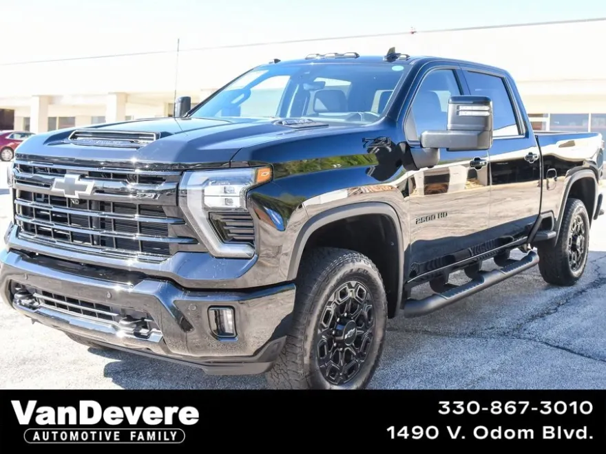 2024 Chevrolet Silverado 2500HD LTZ photo 1