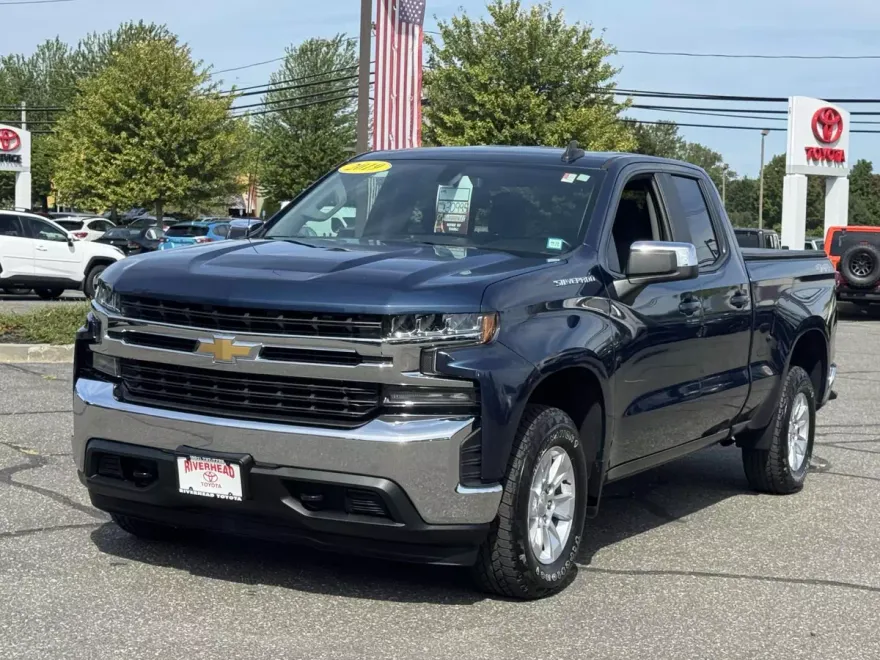 2019 Chevrolet Silverado 1500 LT photo 1