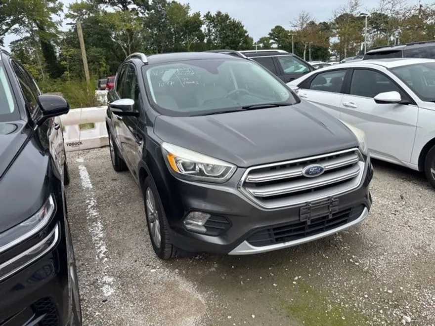 2017 Ford Escape Titanium photo 1