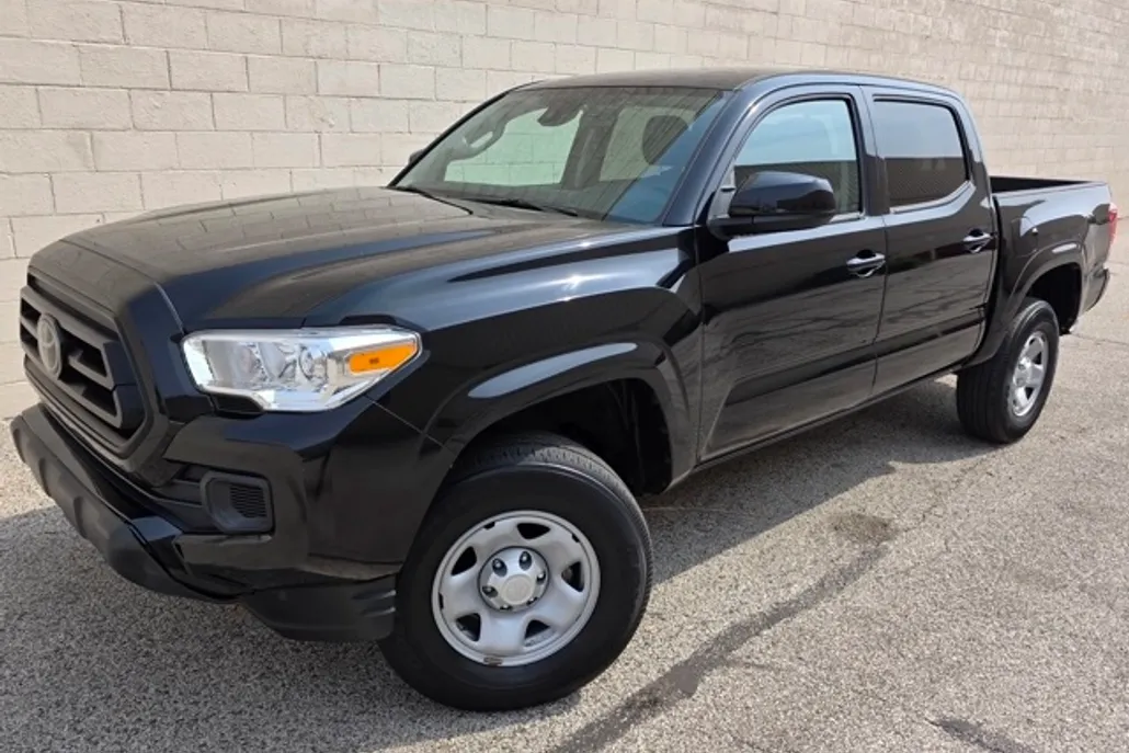 2022 Toyota Tacoma SR 4x4 Double Cab photo 1