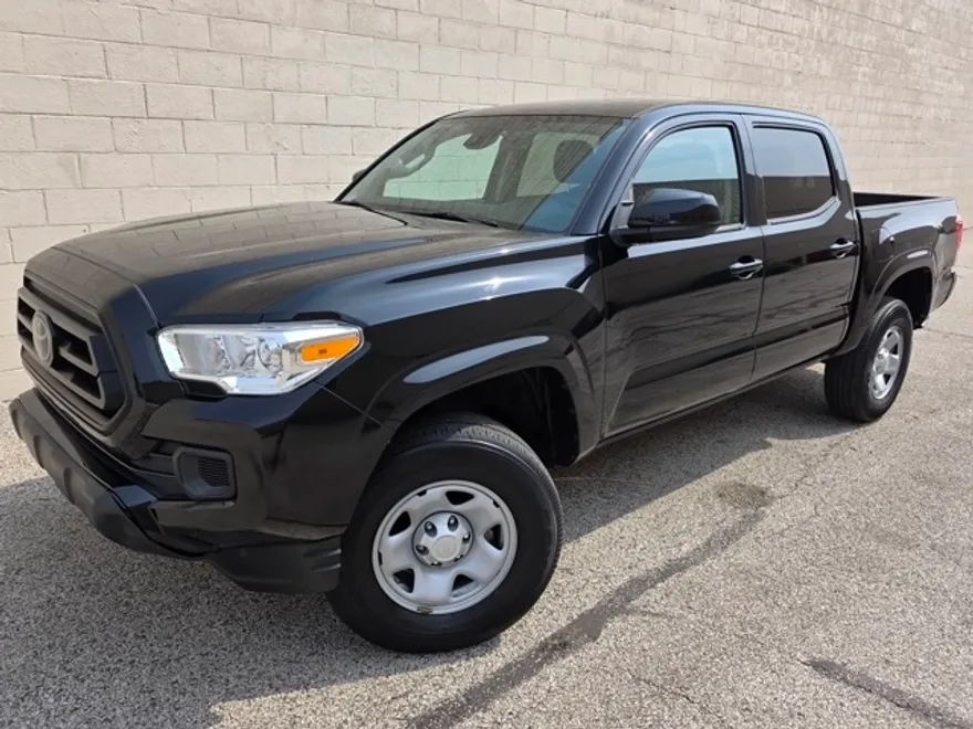 2022 Toyota Tacoma SR 4x4 Double Cab photo 1