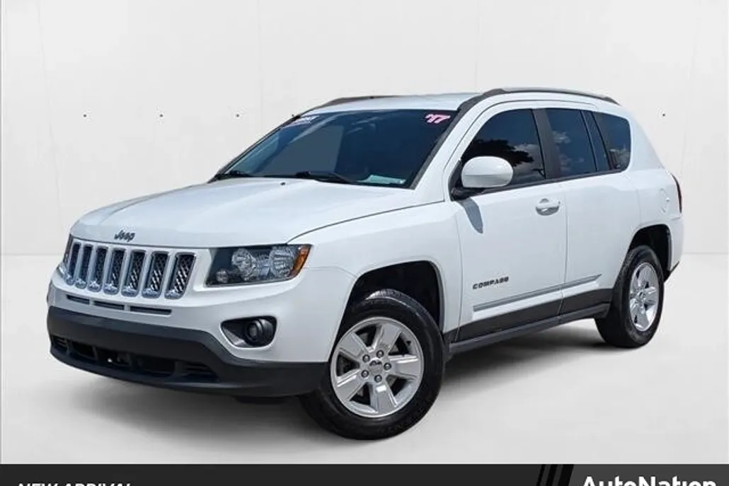 2017 Jeep Compass Latitude photo 1
