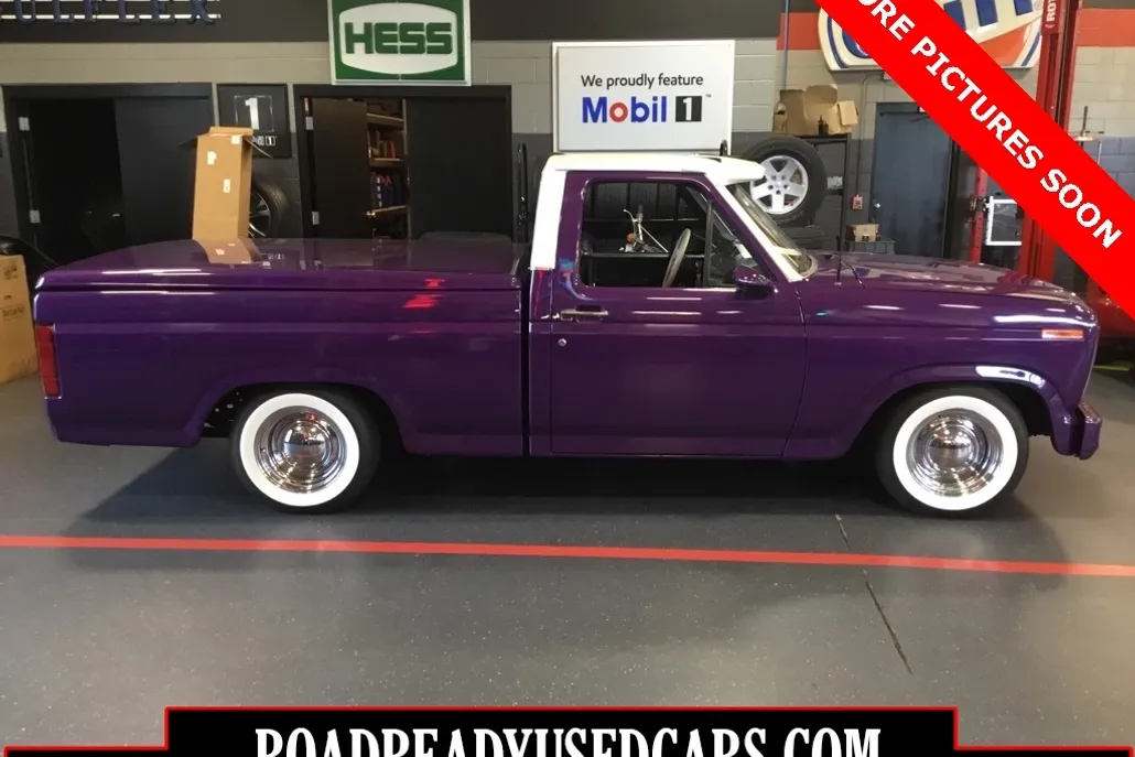 1982 Ford F-100 photo 1