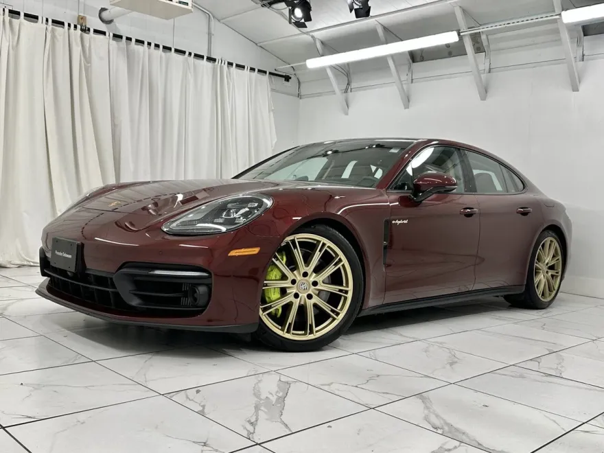 2021 Porsche Panamera 4 E-Hybrid photo 1