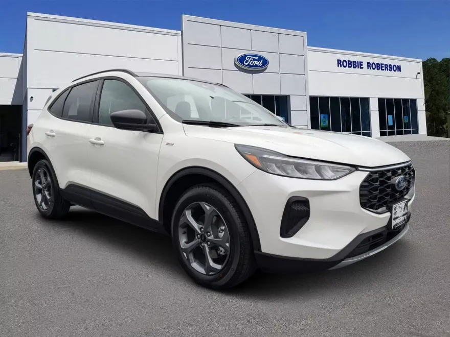 2025 Ford Escape ST-Line photo 1