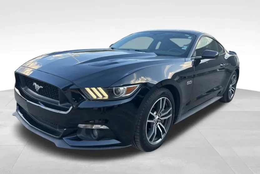 2015 Ford Mustang GT Premium photo 1