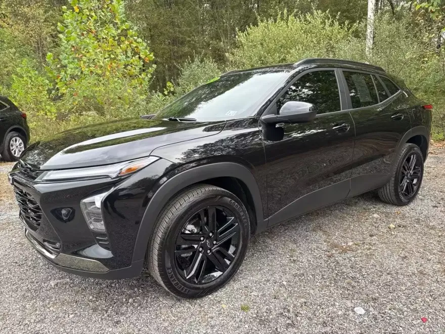 2024 Chevrolet Trax ACTIV photo 1