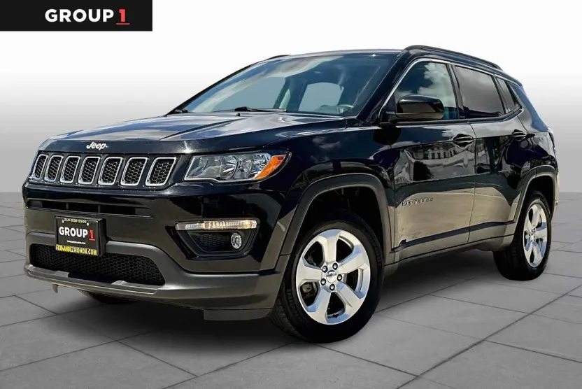 2018 Jeep Compass Latitude photo 1