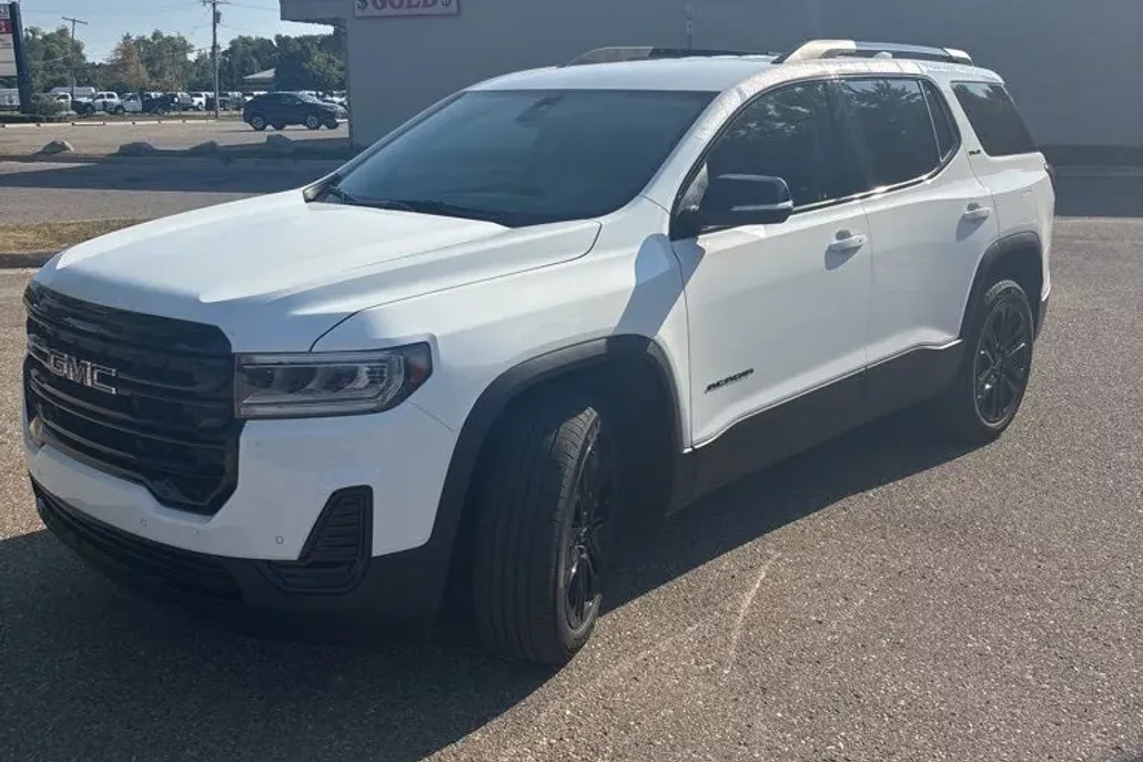 2023 Gmc Acadia SLE photo 1