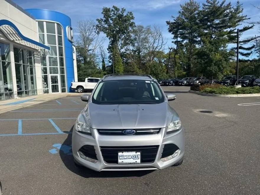 2015 Ford Escape Titanium photo 1