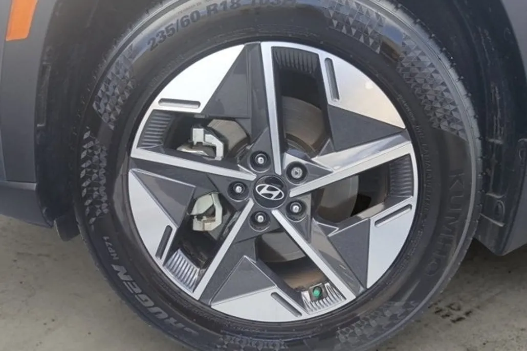 2025 Hyundai Tucson SEL photo 1