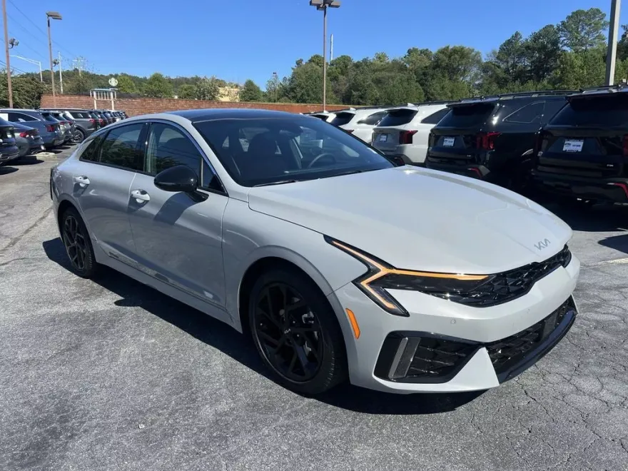 2026 Kia K5 GT-Line photo 1