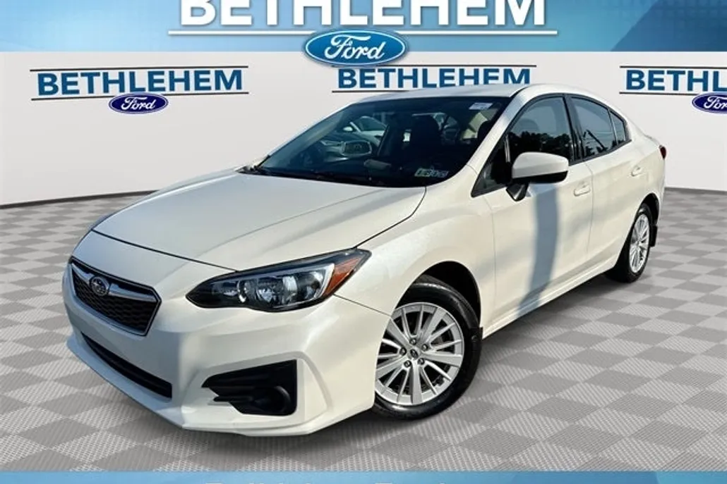 2017 Subaru Impreza 2.0i Premium photo 1