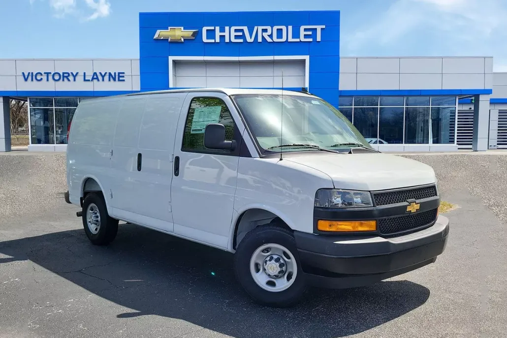 2025 Chevrolet Express Cargo 2500 photo 1