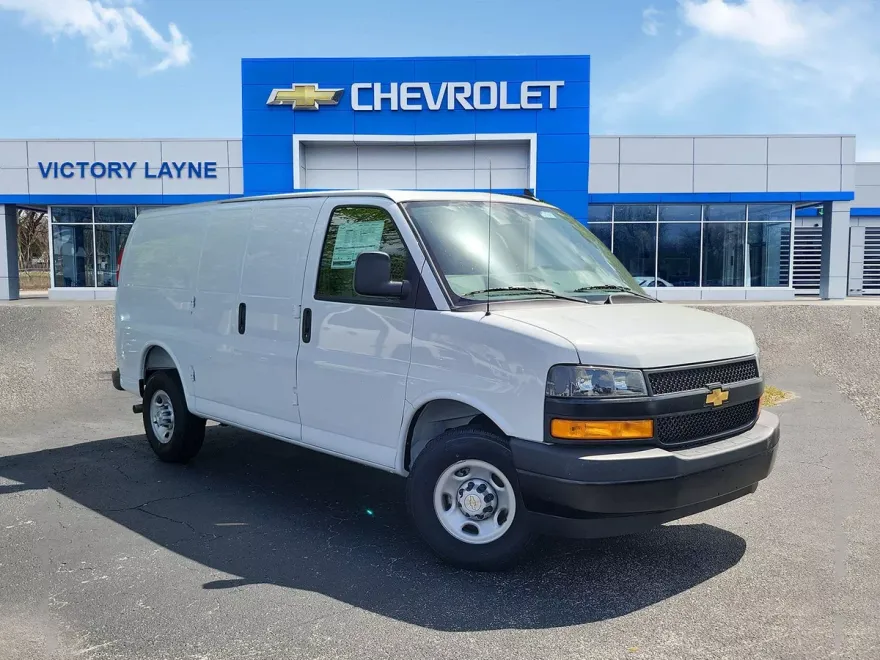 2025 Chevrolet Express Cargo 2500 photo 1