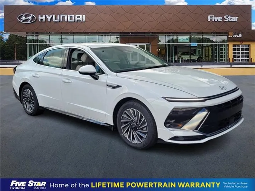 2025 Hyundai Sonata Hybrid SEL photo 1