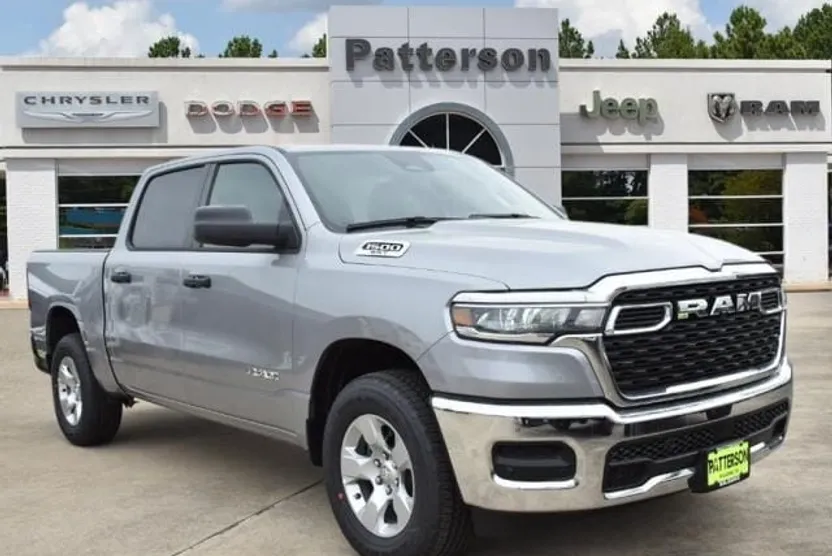 2025 Ram 1500 Tradesman photo 1