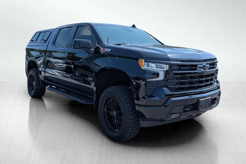 2023 Chevrolet Silverado 1500 RST photo 1