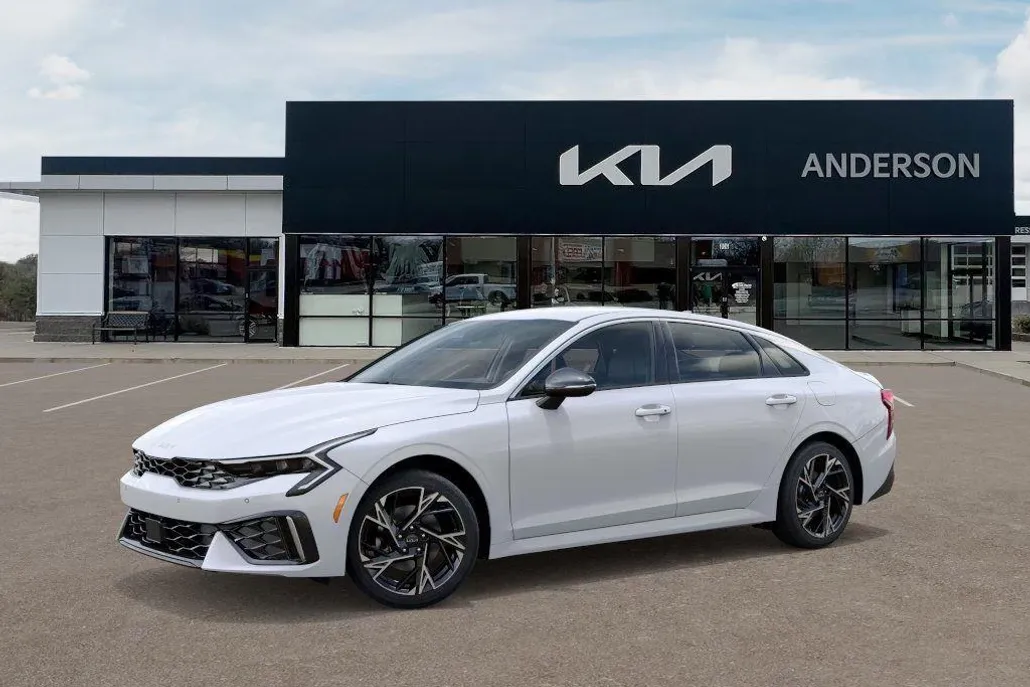 2026 Kia K5 GT-Line photo 1