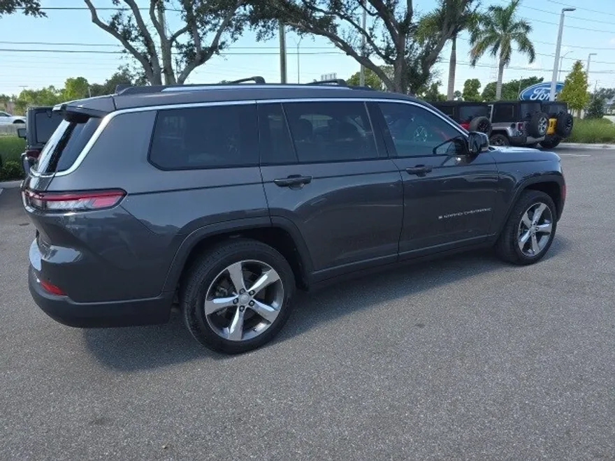 2021 Jeep Grand Cherokee Limited photo 1