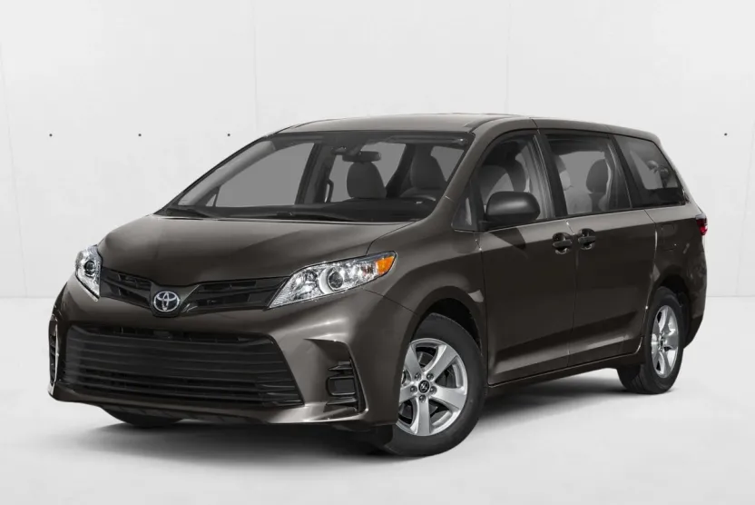 2019 Toyota Sienna XLE photo 1