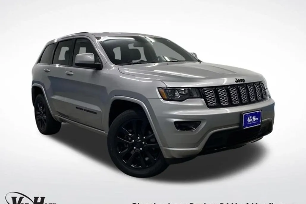 2021 Jeep Grand Cherokee Laredo X photo 1
