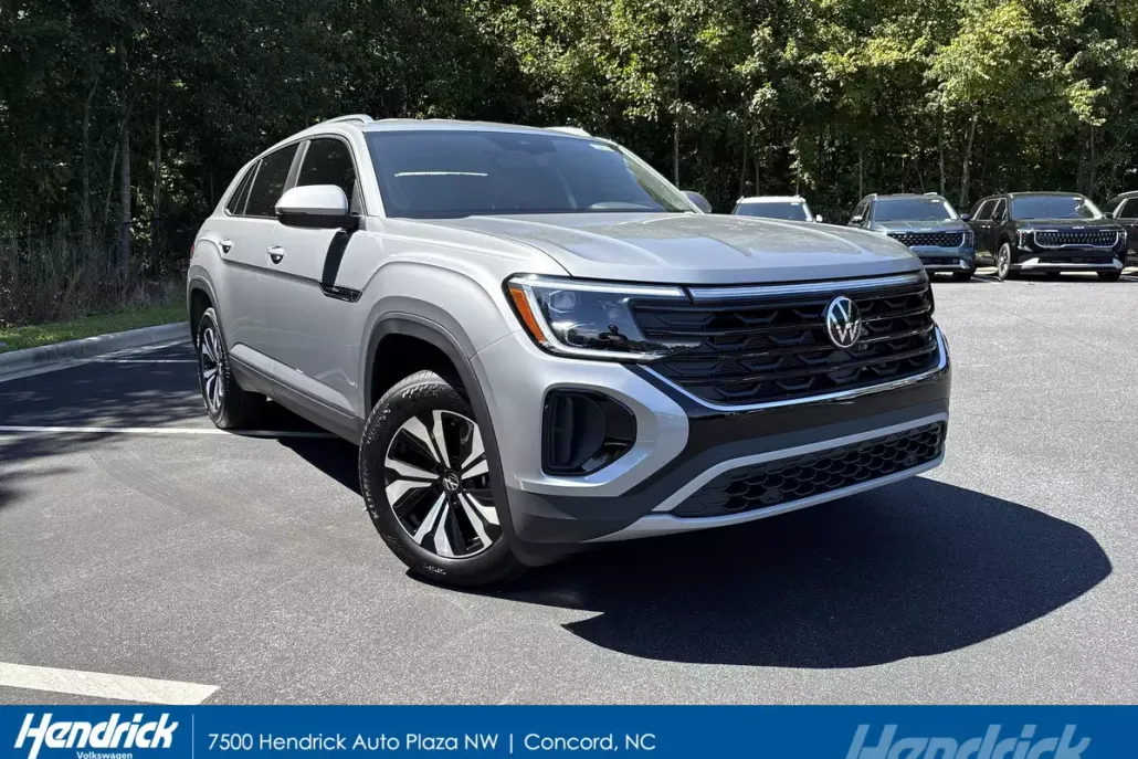 2026 Volkswagen Atlas Cross Sport SE photo 1