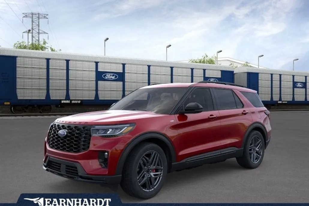 2025 Ford Explorer ST-Line photo 1