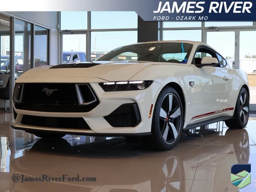 2025 Ford Mustang GT Premium photo 1