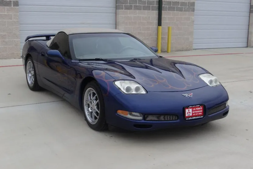 2004 Chevrolet Corvette photo 1