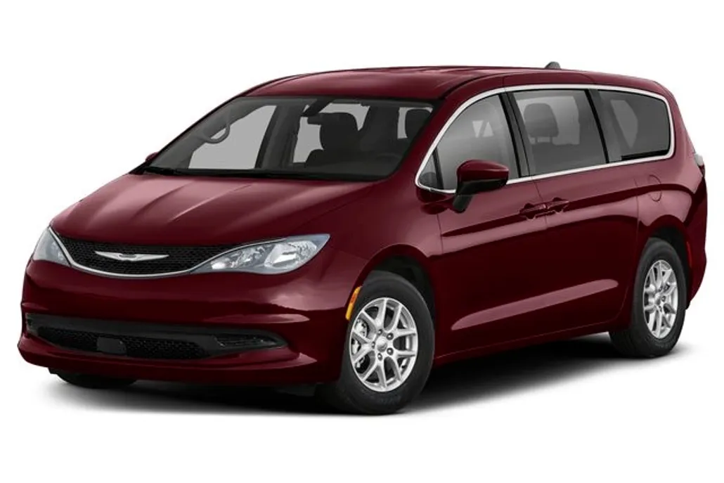2022 Chrysler Voyager LX photo 1
