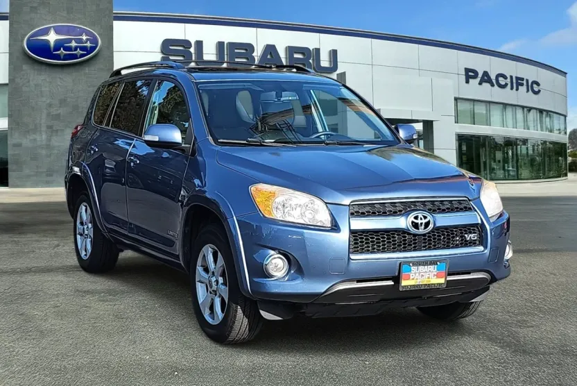 2012 Toyota RAV4 Limited photo 1